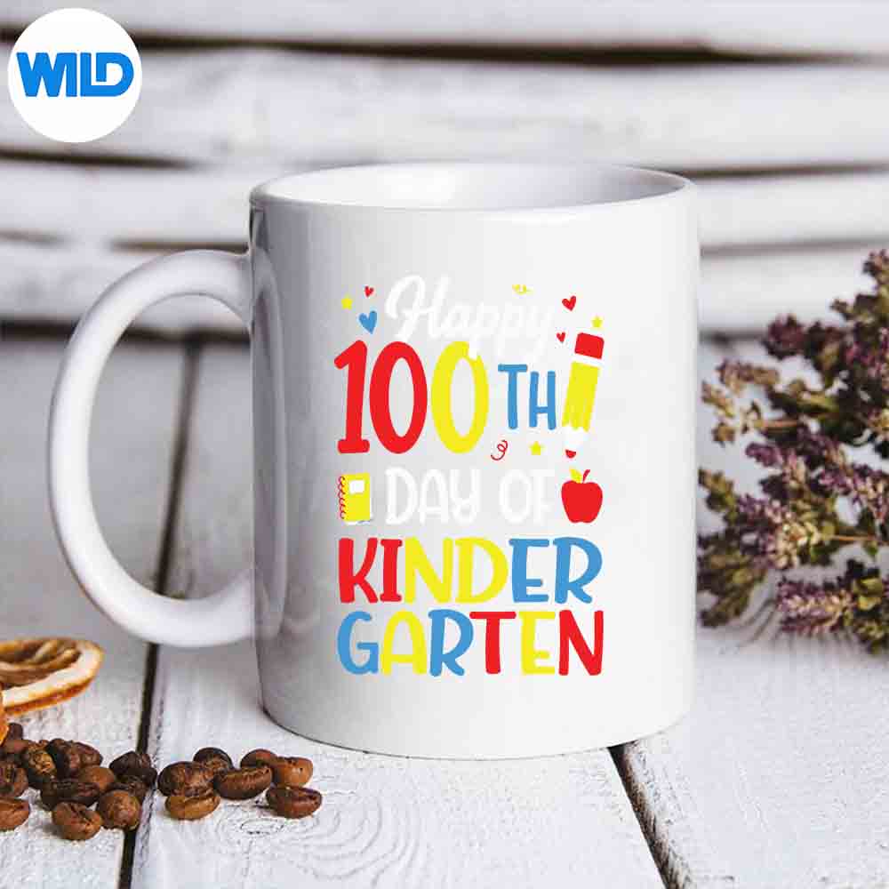Happy100thDayOfKindergartenTeacherAndStudentmug