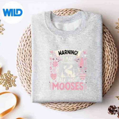 MooseGirlsMooseLoverMoosessweater