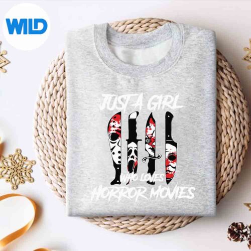 JustAGirlWhoLovesHorrorMoviesCharactersInKnivessweater