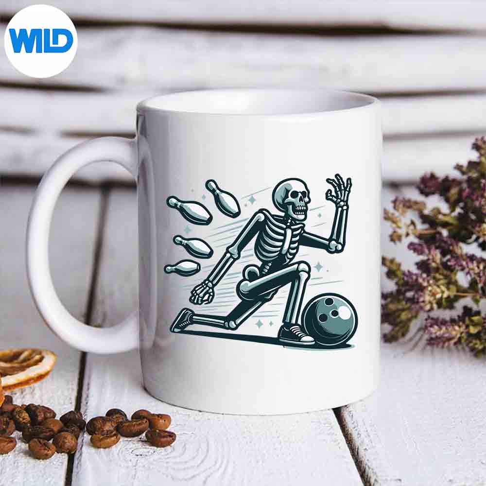 BowlingHalloweenSkeletonPlayingBowlingmug