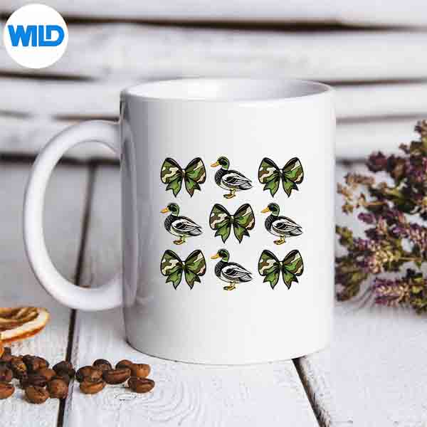 CamoCoquetteBowDuckHuntMallardDuckHuntingGirlsmug