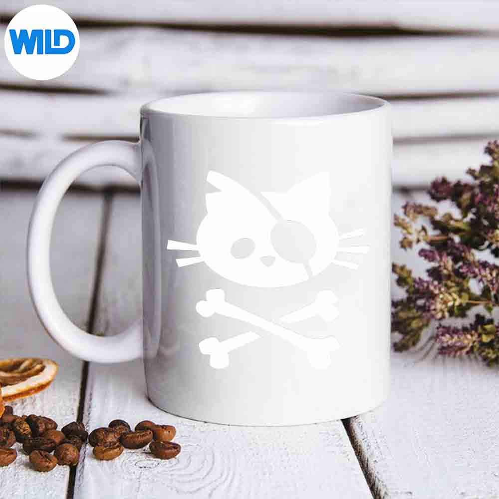 CatPirateJollyRogerFlagSkullAndCrossbonesmug