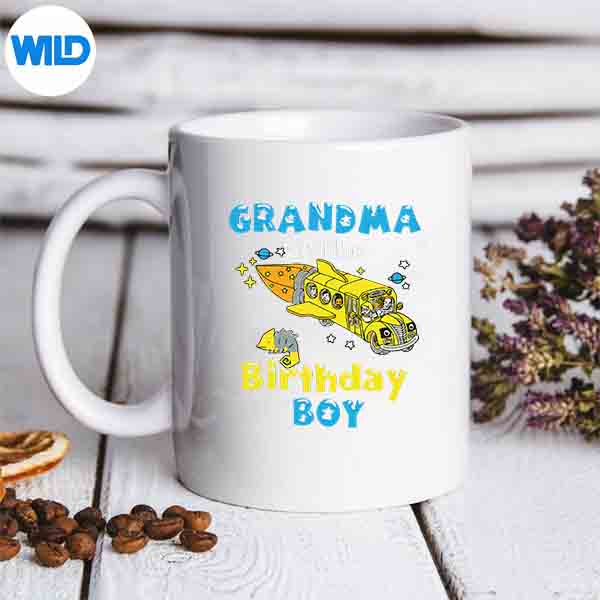 GrandmaOfTheSchoolBusThemeFamilyMatchingmug