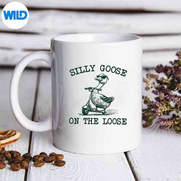 SillyGooseOnTheLooseSillyGooseGirlmug