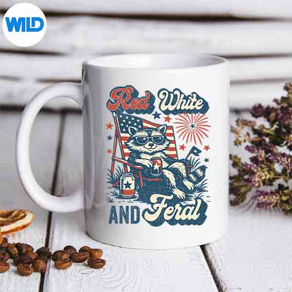 RedWhiteAndFeralRaccoon4thOfJulyPatrioticmug