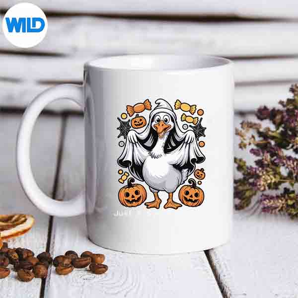 JustASpookyGooseGhostCostumCartoonHalloweenmug