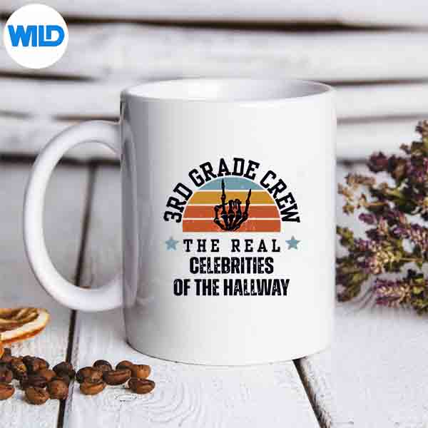 RetroThirdGradeCrewTheRealCelebritiesOfTheHallwaysmug