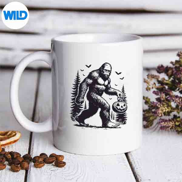 SpookyHalloweenBigfootPumskinVintagemug