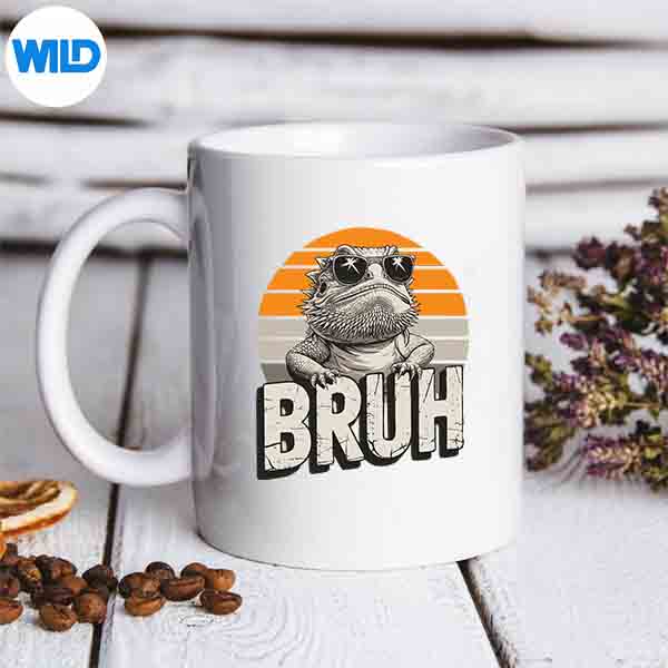 GamingBeardedDragonBruhRetroLizardBruhGirlsmug