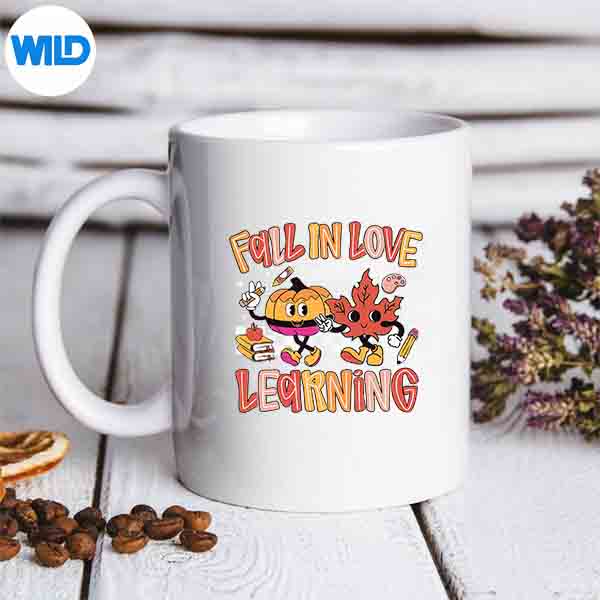 RetroFallInLoveWithLearningAutumnPumpkinTeacherFunnymug