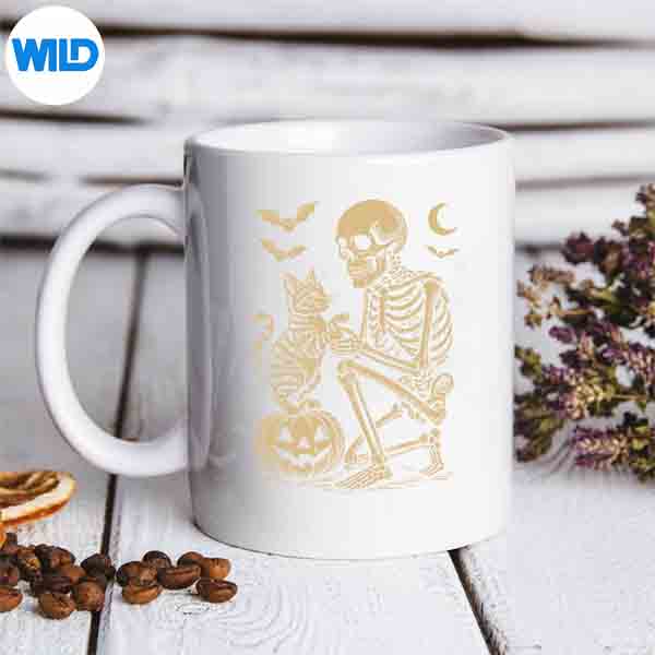 SkeletonHuggingCatLoverCatSkeletonHalloweenmug