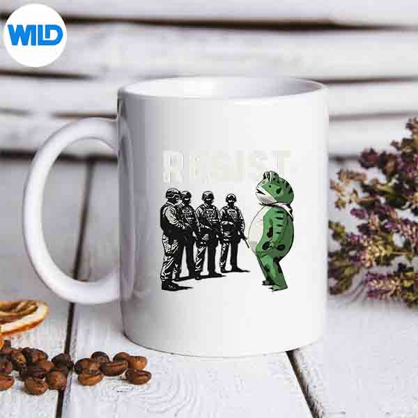 FrogsResistPortlandFrogProtestmug