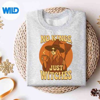 NoKingsJustWitchesInAmericaRetroWomanHalloweensweater