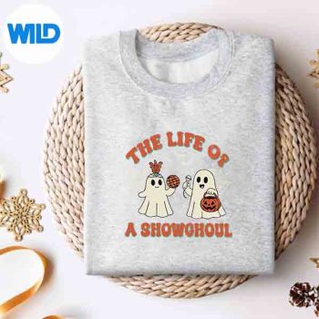 TheLifeOfAShowghoulRetroHalloweenShowGhostsGirlsweater
