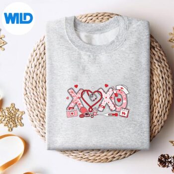 XoxoNurseValentinesDayStethoscopeValentineNursingsweater