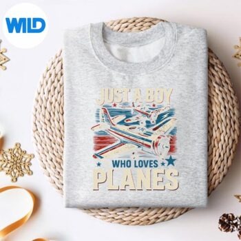 AirplanePilotRetroJustAWhoLovesPlanessweater