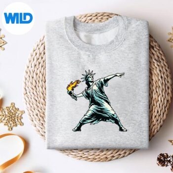 StatueOfLibertyResistVintagesweater